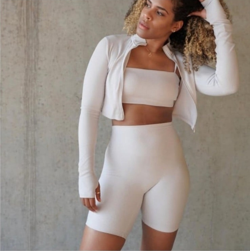 Active Three Piece Set